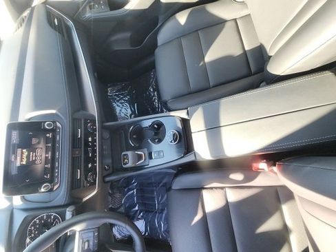 Certified 2025 Nissan Rogue SV w/ SV Premium Package image 15