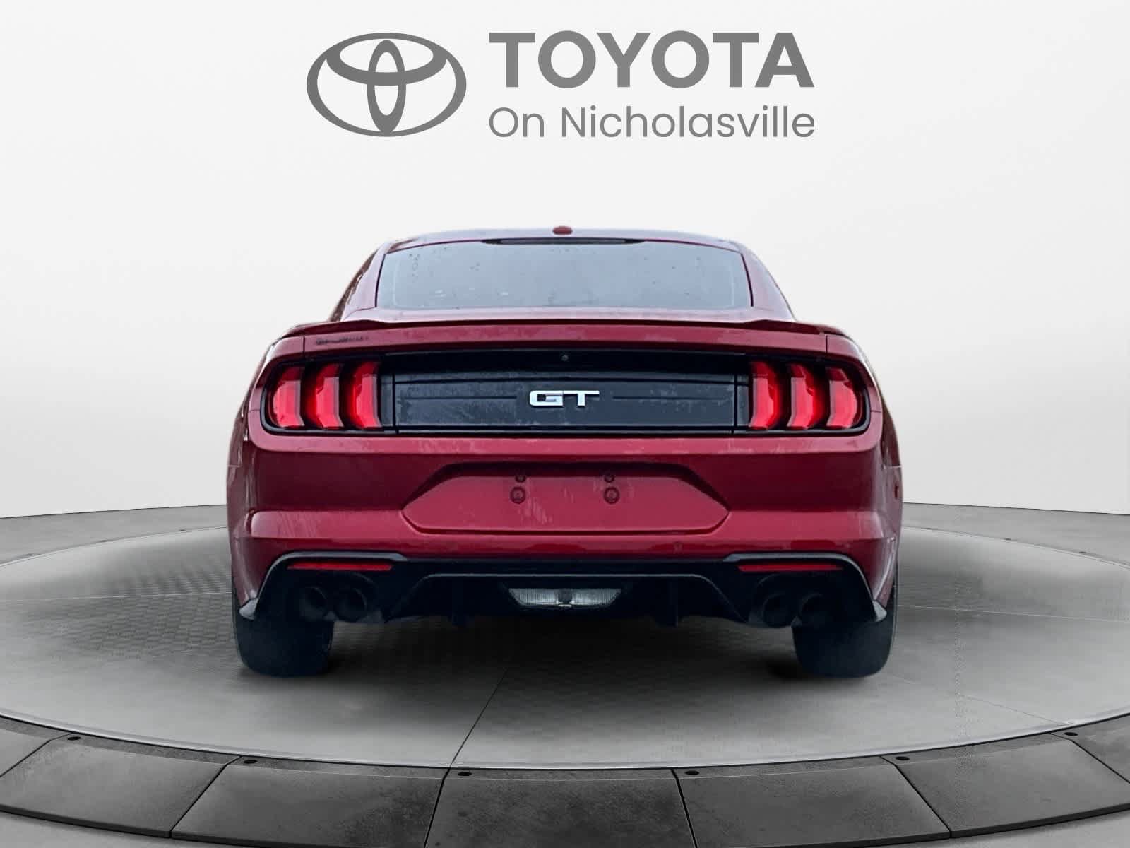 Used 2019 Ford Mustang GT RWD image 4