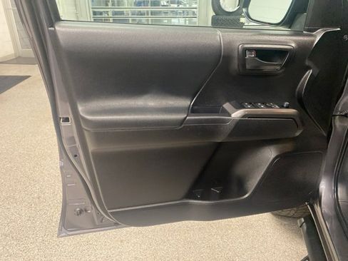 Used 2023 Toyota Tacoma TRD Sport image 26