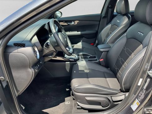 Used 2023 Kia Forte GT-Line w/ GT-Line Premium Package FWD image 16