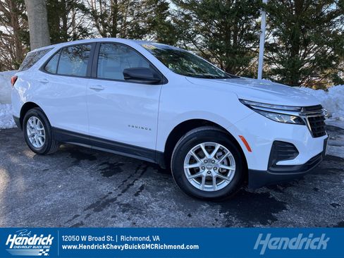 Used 2024 Chevrolet Equinox LS w/ Driver Confidence II Package image 1