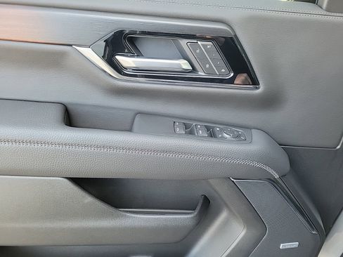 New 2026 GMC Yukon Denali w/ Sun & Power Step Package image 16