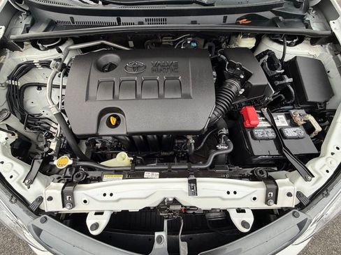 Used 2015 Toyota Corolla LE image 17