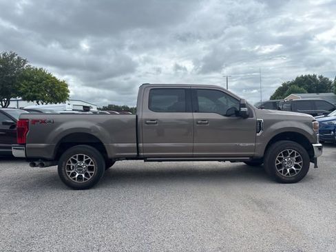 Used 2020 Ford F250 Lariat w/ Lariat Ultimate Package AWD/4WD image 4