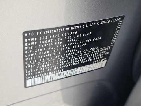 Certified 2024 Volkswagen Tiguan SE R-Line w/ MDO Package, Two-Row AWD/4WD image 16
