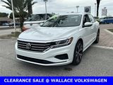 Certified 2021 Volkswagen Passat 2.0T SE image 2