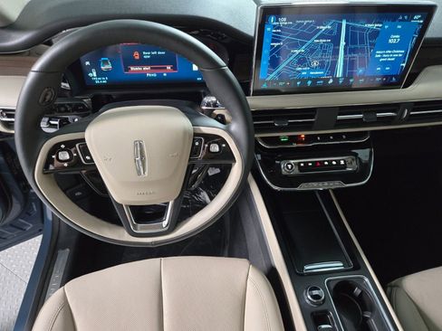 New 2026 Lincoln Corsair Reserve w/ Jet Appearance Package image 15