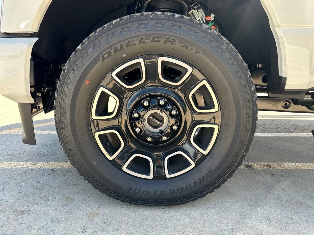 New 2026 Ford F250 Platinum AWD/4WD image 38