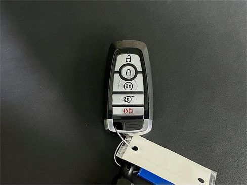 Used 2023 Ford Expedition Platinum image 32