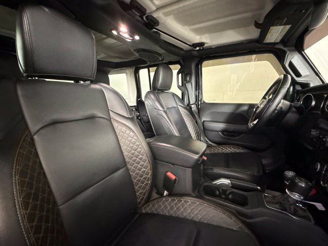 Used 2021 Jeep Wrangler Unlimited Sahara AWD/4WD image 32