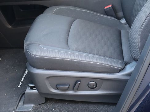 Used 2024 Nissan Pathfinder SV FWD image 15