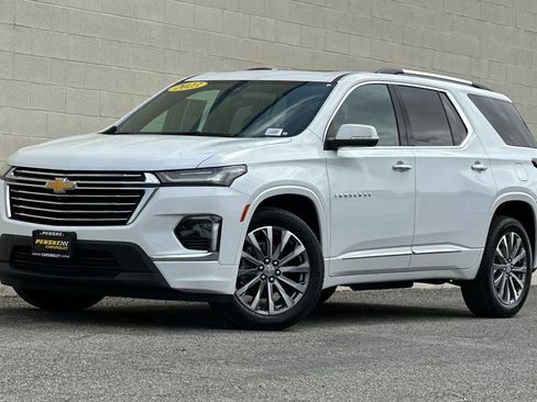Certified 2023 Chevrolet Traverse Premier w/ LPO, Cargo Package FWD image 8