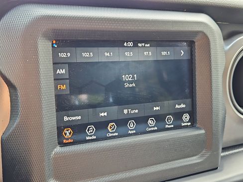 Used 2022 Jeep Wrangler Unlimited Sport image 21