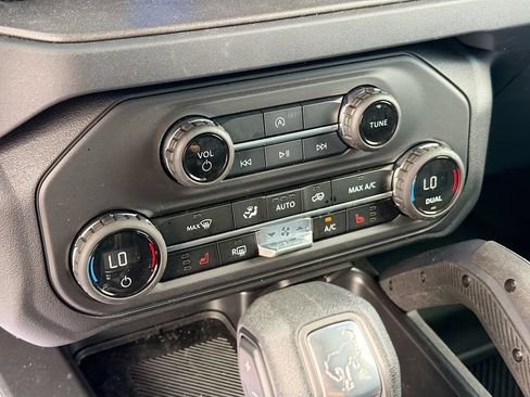 Used 2026 Ford Bronco Big Bend w/ Black Diamond Package AWD/4WD image 18
