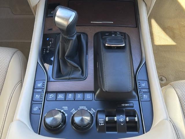Used 2017 Lexus LX 570 4WD w/ Luxury Package image 35