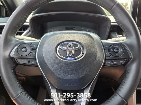 Used 2024 Toyota Corolla Cross AWD Hybrid image 20