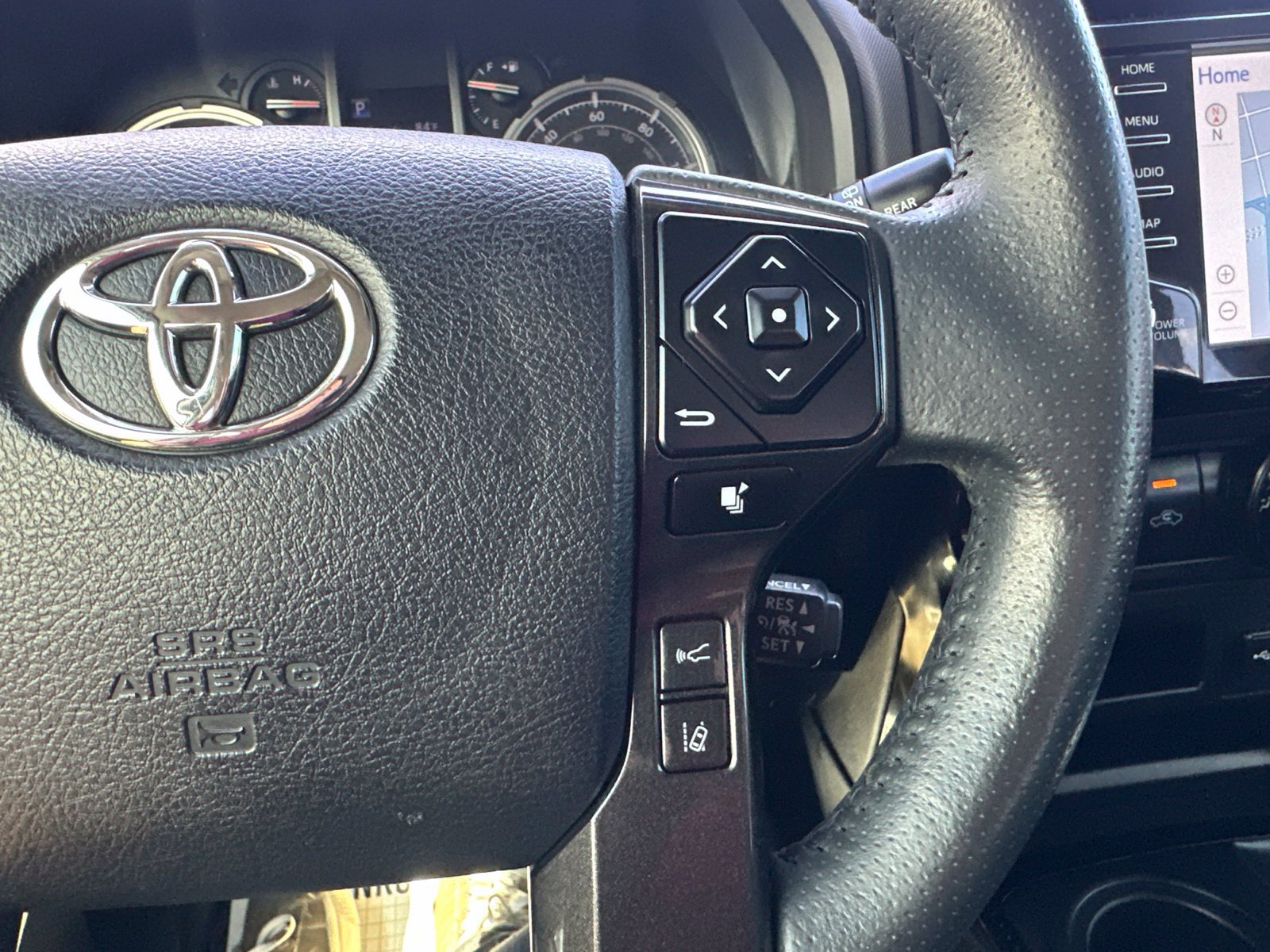 Used 2022 Toyota 4Runner TRD Off-Road Premium AWD/4WD image 51