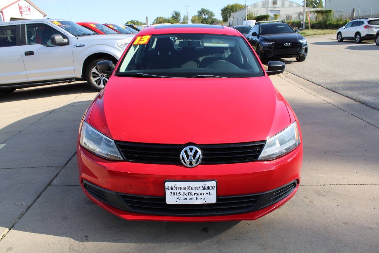 Used 2013 Volkswagen Jetta S FWD image 2