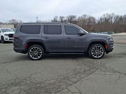 Used 2022 Jeep Wagoneer Series II w/ Premium Group I AWD/4WD image 10
