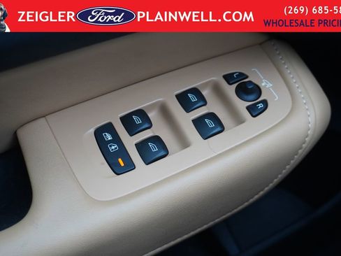 Used 2023 Volvo XC60 B5 Ultimate image 31