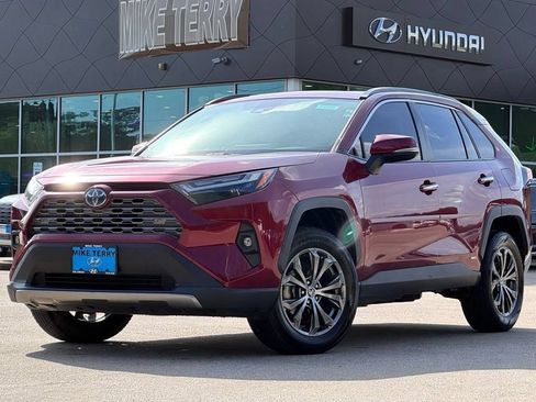 Used 2022 Toyota RAV4 Limited AWD/4WD image 1