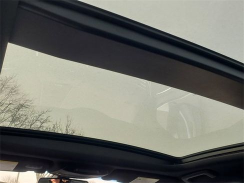 Used 2017 Lincoln Continental Reserve w/ Climate Package image 29