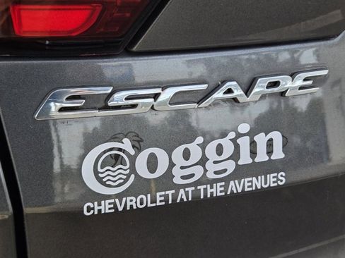 Used 2019 Ford Escape SE image 29