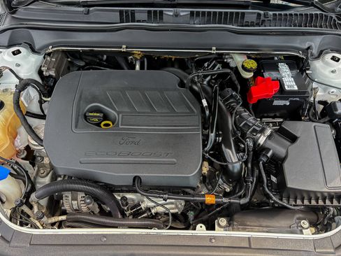 Used 2014 Ford Fusion SE w/ Equipment Group 202A FWD image 33