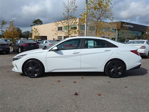 Certified 2023 Hyundai Elantra Blue image 8