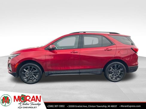 Certified 2023 Chevrolet Equinox RS image 3