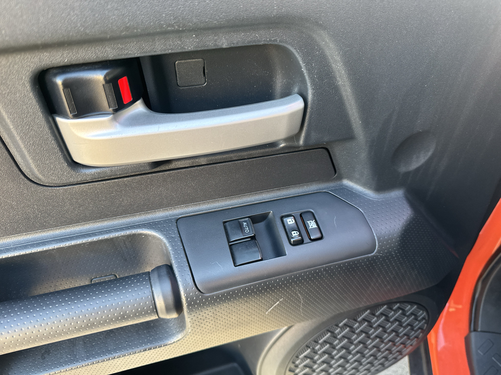 Used 2013 Toyota FJ Cruiser 4WD w/ Convenience Pkg image 11