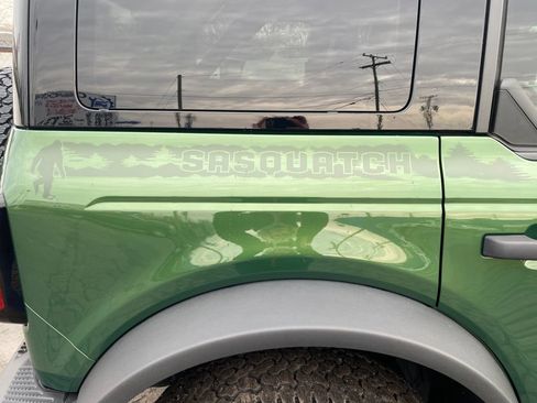 Used 2025 Ford Bronco Badlands w/ Sasquatch Package image 3