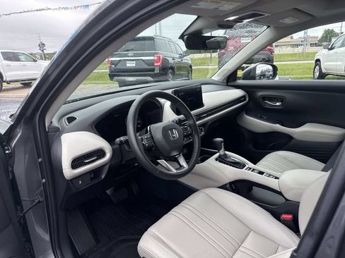 Used 2026 Honda HR-V EX-L image 10