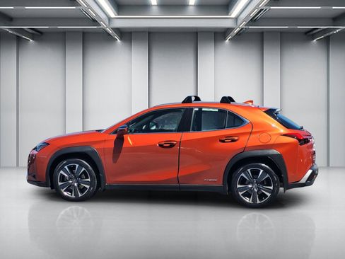 Used 2019 Lexus UX 250h w/ Premium Package AWD/4WD image 8