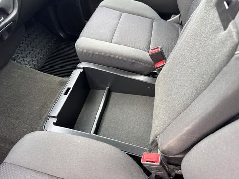 Used 2018 Chevrolet Silverado 1500 LT image 10