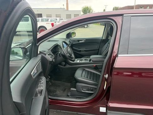 Used 2024 Ford Edge SEL w/ Convenience Package AWD/4WD image 11