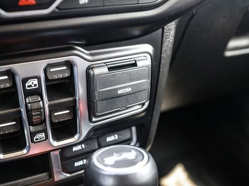 Used 2021 Jeep Wrangler Unlimited Sahara w/ Cold Weather Group image 14