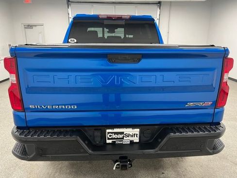 Used 2022 Chevrolet Silverado 1500 ZR2 w/ Technology Package AWD/4WD image 9