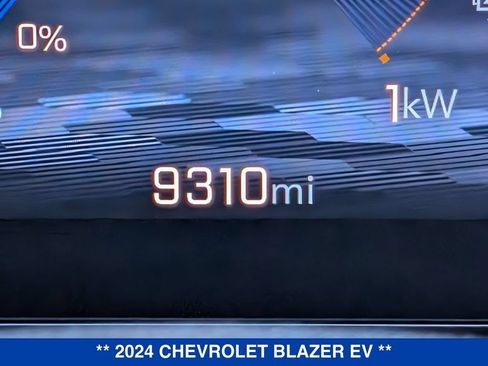 Used 2024 Chevrolet Blazer EV LT AWD/4WD image 22