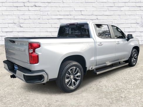 Certified 2022 Chevrolet Silverado 1500 LT w/ Leather Package image 4