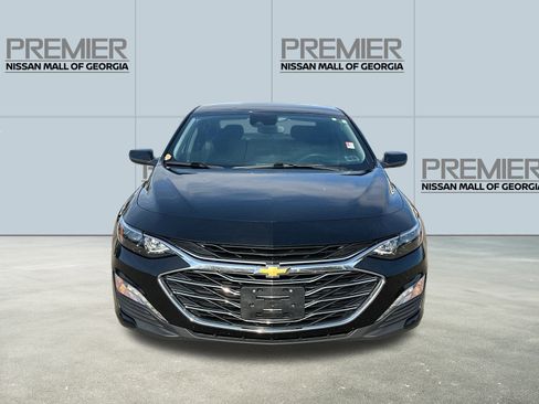 Used 2023 Chevrolet Malibu LT image 2
