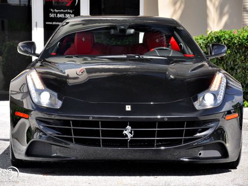Used 2016 Ferrari FF AWD/4WD image 40