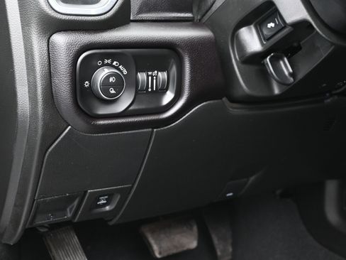 Used 2022 RAM 2500 Laramie w/ Night Edition image 16