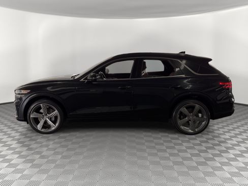 Used 2023 Genesis GV70 3.5T Sport w/ Sport Prestige Package AWD/4WD image 2