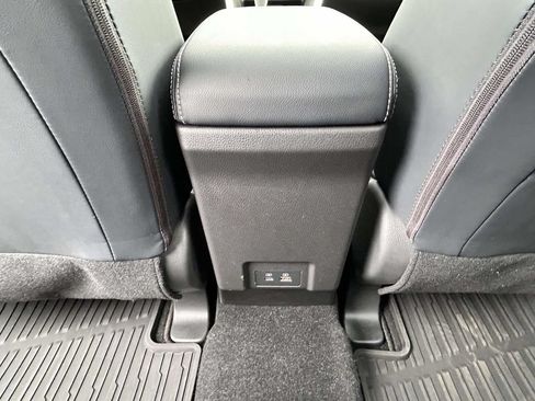 Used 2024 Mitsubishi Eclipse Cross SE AWD/4WD image 10