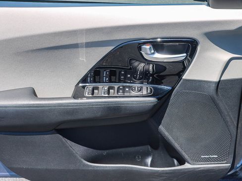 Used 2021 Kia Niro FWD image 21