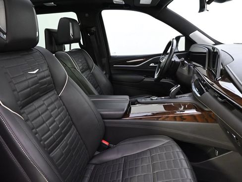 Certified 2023 Cadillac Escalade Sport Platinum AWD/4WD image 16