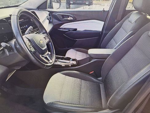 Used 2024 Chevrolet Trax LT w/ Driver Confidence Package image 7