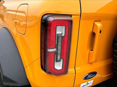 Used 2021 Ford Bronco First Edition AWD/4WD image 28