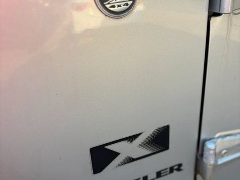 Used 2008 Jeep Wrangler X AWD/4WD image 24